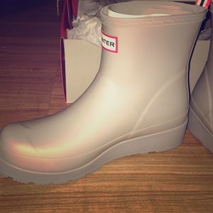 BRAND NEW short hunter boots